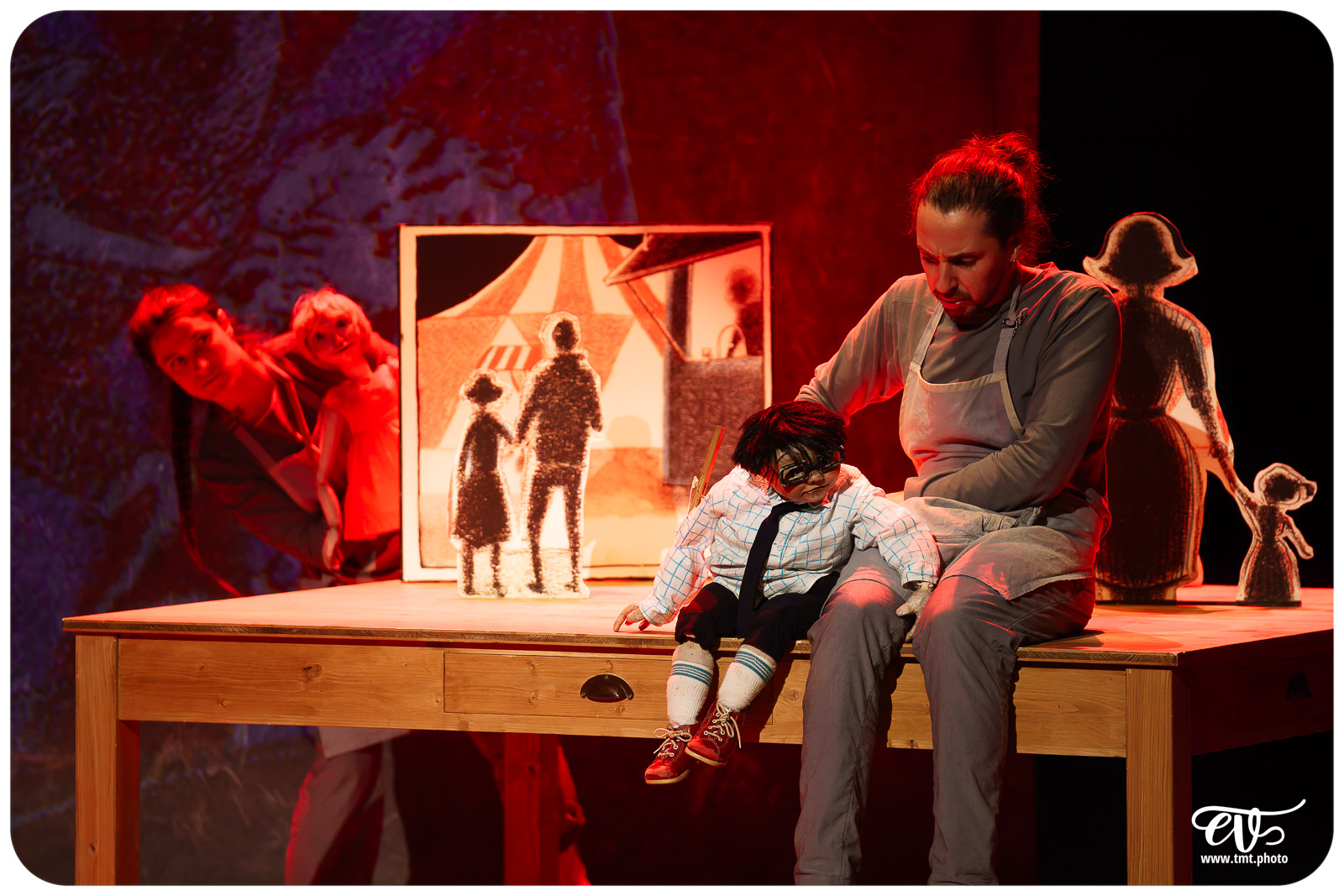 LA TRISTESSE DE L'ELEPHANT (CIE DES RIVES DE L'ILL)